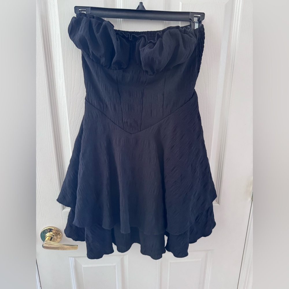 Elegant Black Strapless Dress